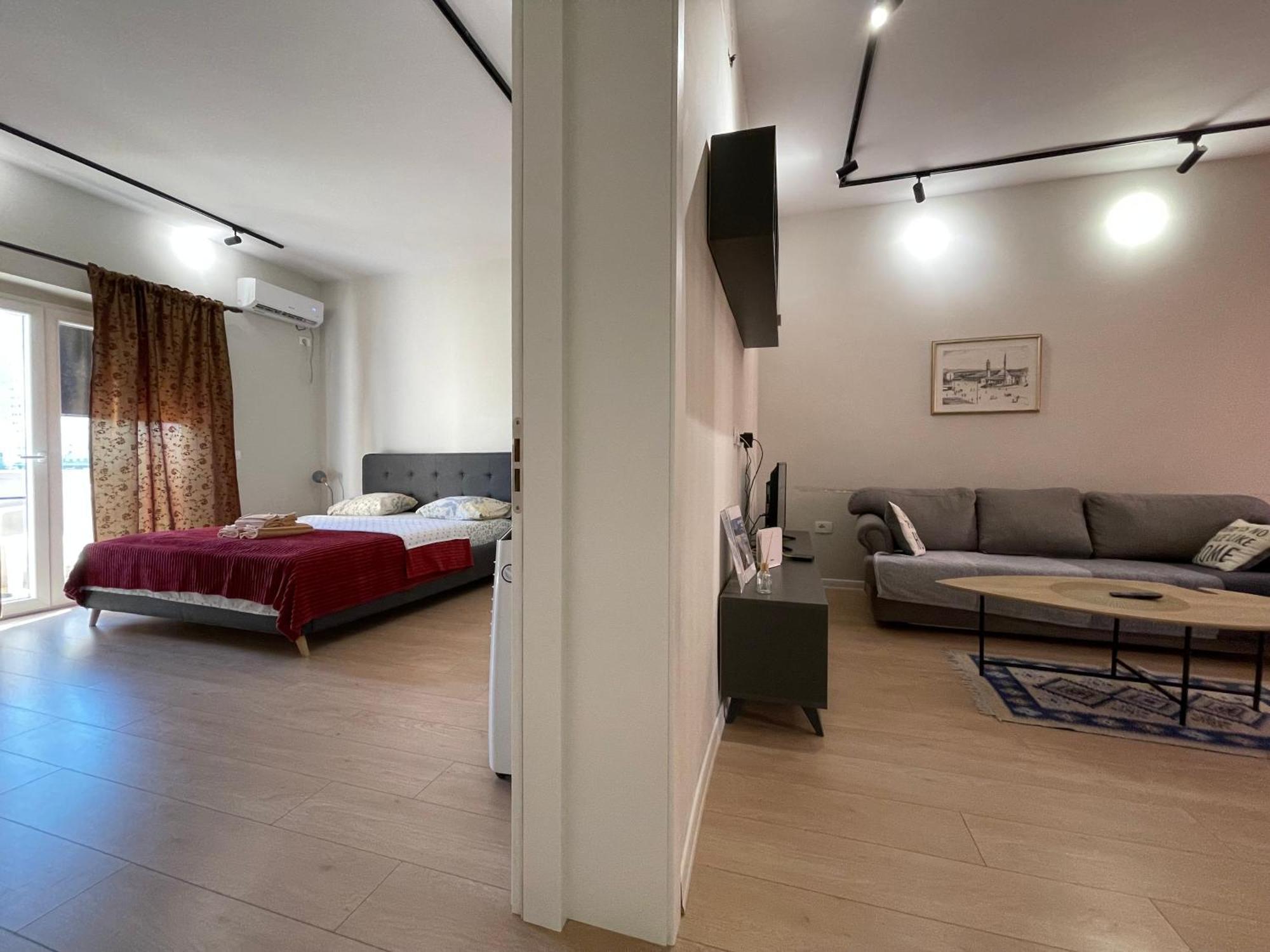 Downtown View Modern Apartment Tirana Esterno foto
