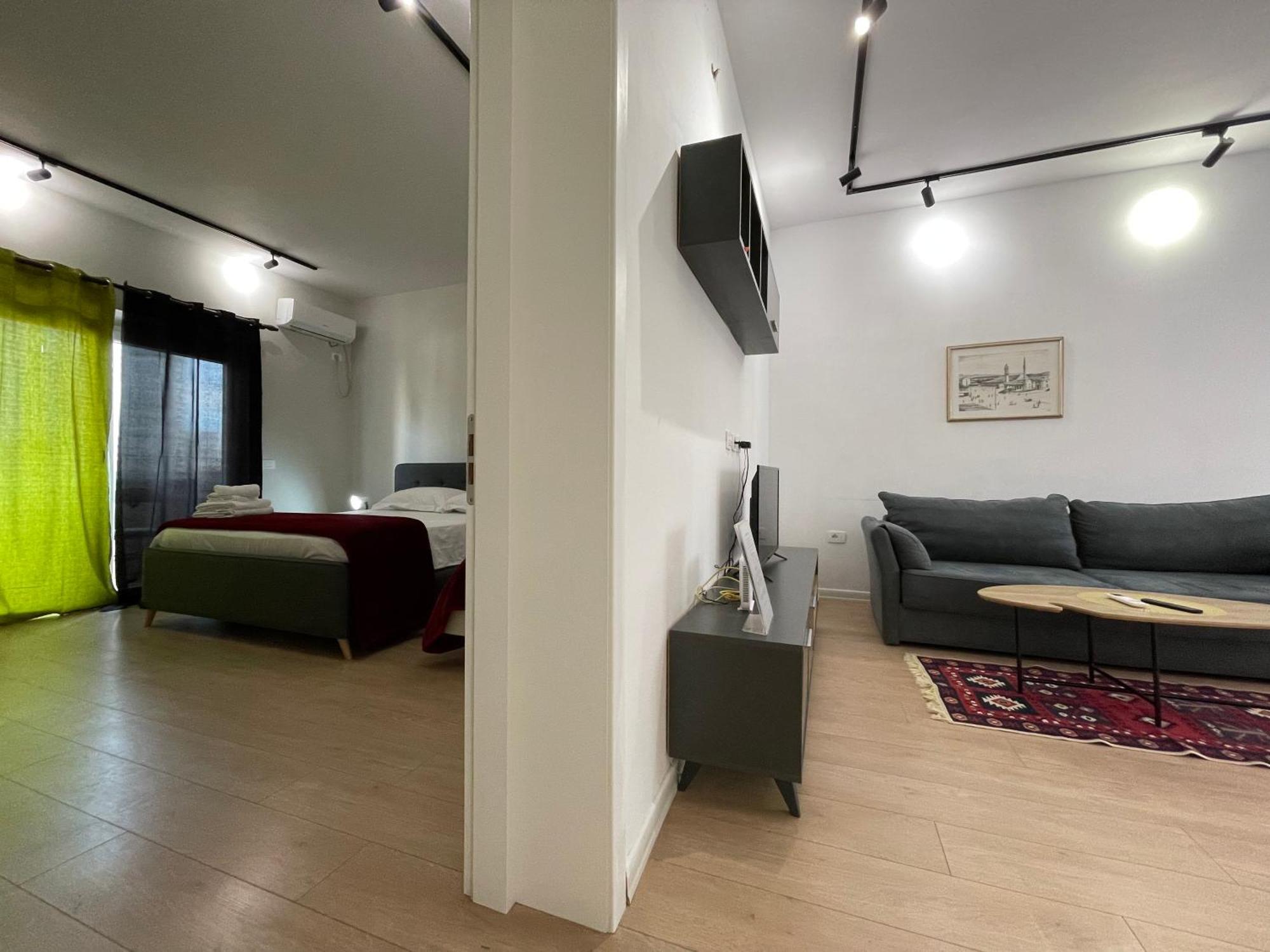 Downtown View Modern Apartment Tirana Esterno foto
