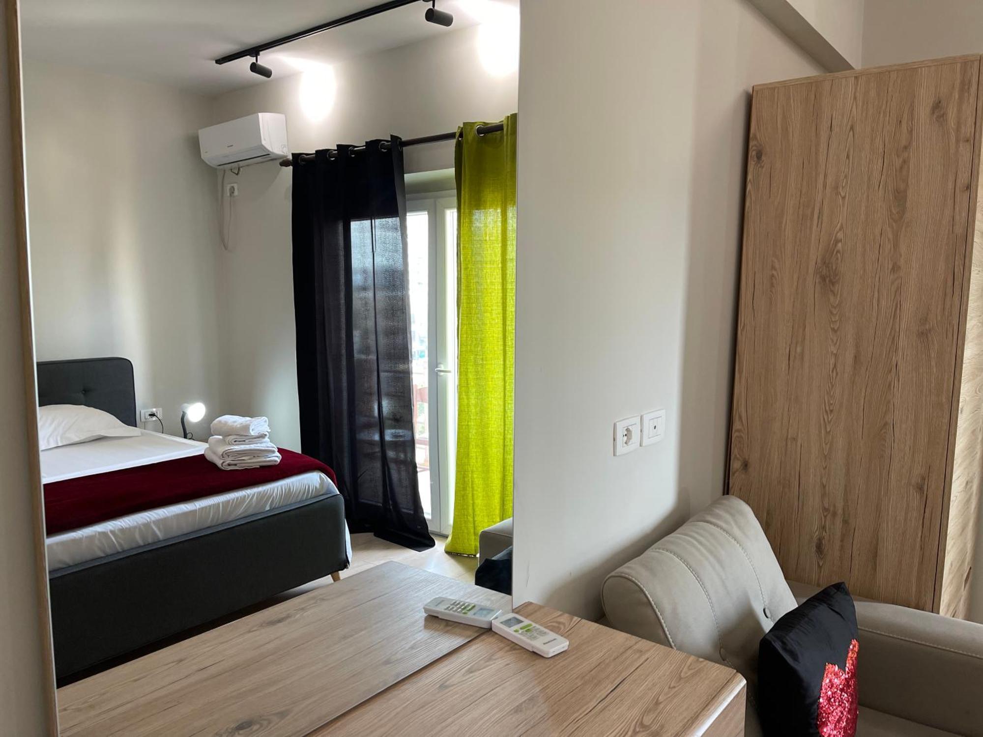 Downtown View Modern Apartment Tirana Esterno foto
